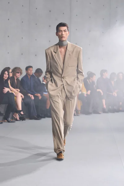 Look 31